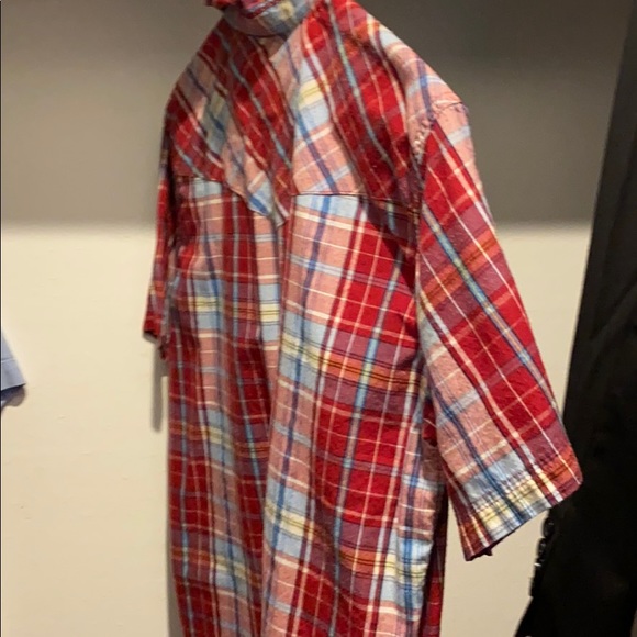 Levi’s Casual Button Up - Picture 4 of 4